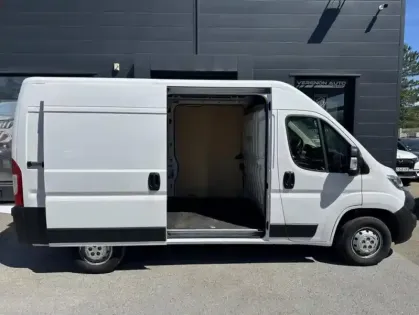 Photo 14 Citroën Jumper II 2.2 BHDI 140 S&S 3.5T L2H2 PD CONNECT