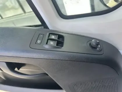 Photo 12 Citroën Jumper II 2.2 BHDI 140 S&S 3.5T L2H2 PD CONNECT