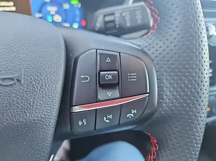 Photo 50 Ford Kuga Gén. III Ph1 ST-Line 5