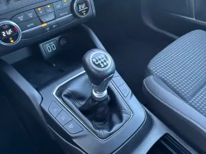 Photo 37 Ford Focus Gén. IV Ph1 Titanium X 5