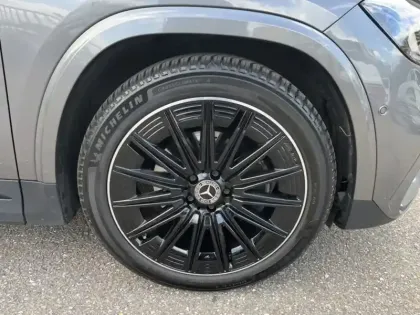 Photo 8 Mercedes GLA 200 d AMG Line