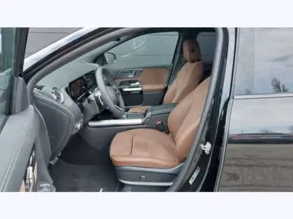 Photo 11 Mercedes GLA 250 e Hybrid EQ 