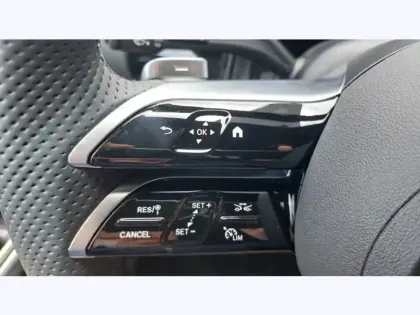 Photo 16 Mercedes GLA 250 e Hybrid EQ 