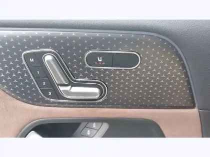 Photo 18 Mercedes GLA 250 e Hybrid EQ 