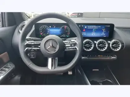 Photo 15 Mercedes GLA 250 e Hybrid EQ 