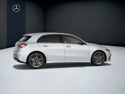 Photo 17 Mercedes Classe A 180 d AMG Line