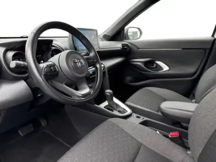 Photo 8 Toyota Yaris Gén. I Ph1 Design 5