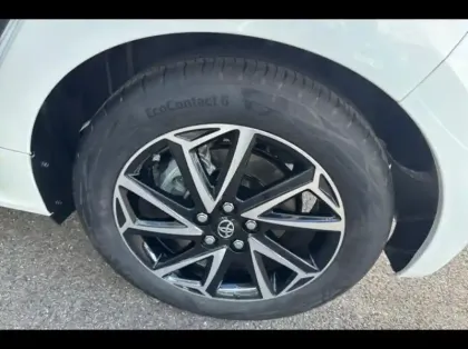 Photo 12 Toyota Yaris  116h Design 5p MC24