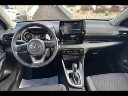 Photo 11 Toyota Yaris  116h Design 5p MC24