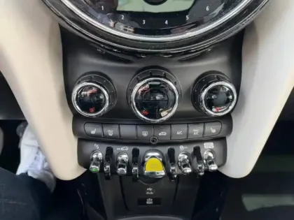 Photo 9 Mini Mini  Cooper SE 184ch Edition Premium Plus BVA 5CV