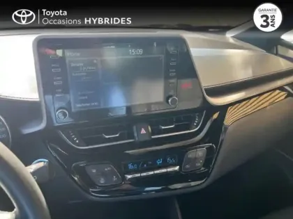 Photo 13 Toyota C-HR  1.8 Hybride 122ch Dynamic E-CVT