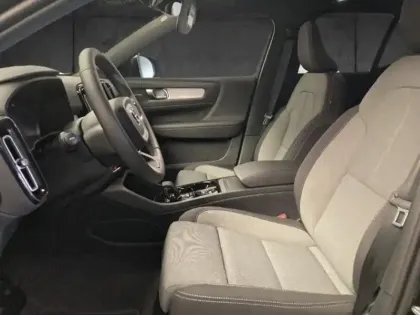 Photo 8 Volvo Xc40  B3 163ch Black Edition DCT 7