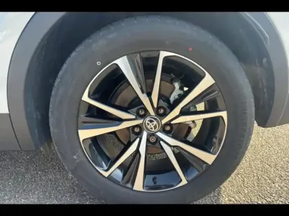 Photo 11 Toyota C-HR  1.8 Hybride 140ch Design MY25