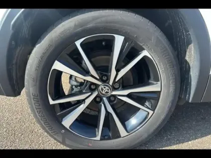 Photo 12 Toyota C-HR  1.8 Hybride 140ch Design MY25