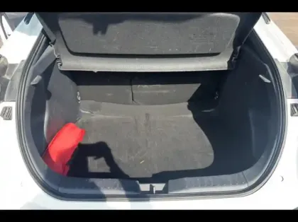 Photo 8 Toyota C-HR  1.8 Hybride 140ch Design MY25