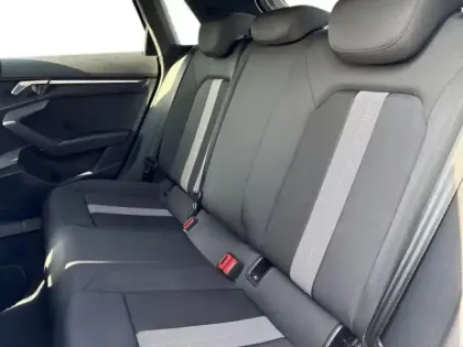 Photo 7 Audi A3  Sportback 30 TFSI 110ch Mild Hybrid Design S tronic 7