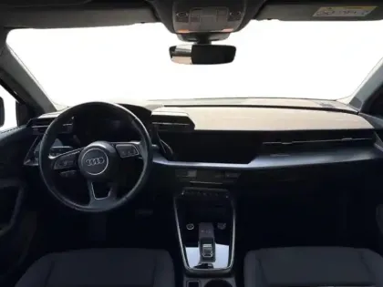 Photo 5 Audi A3  Sportback 30 TFSI 110ch Mild Hybrid Design S tronic 7