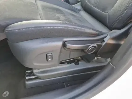 Photo 11 Opel Crossland  1.2 Turbo 130ch  Ultimate BVA