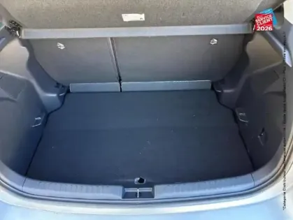 Photo 28 Toyota Yaris  116h Design 5p MY25