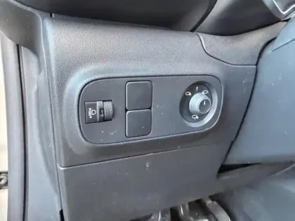 Photo 13 Citroën C3 Gén. III Ph2 Feel Pack 5