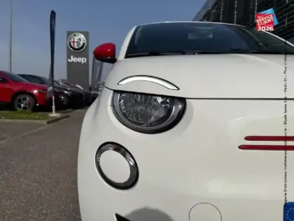 Photo 12 Fiat 500  e 95ch (RED) MY22 Camera GPS