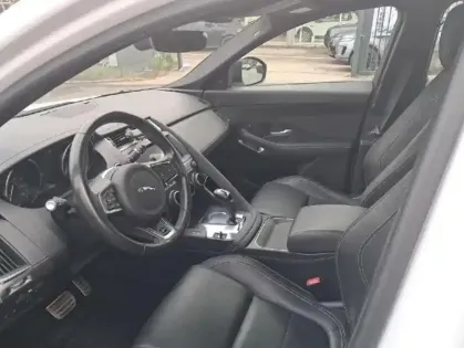 Photo 29 Jaguar E-Pace Gén. I Ph1 Evo R-Dynamic S 5