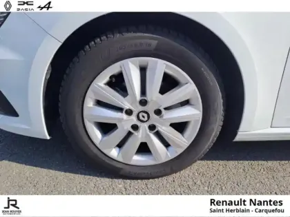 Photo 8 Renault Megane  1.5 Blue dCi 115ch Business EDC BOITE AUTO