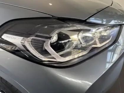 Photo 9 BMW X2  sDrive18iA 136ch Edition Goldplay DKG7