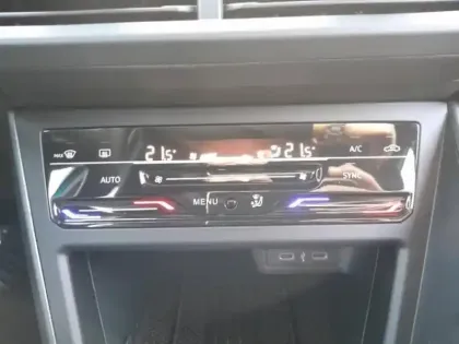 Photo 12 Volkswagen Polo  1.0 TSI 116ch R-Line Edition DSG7