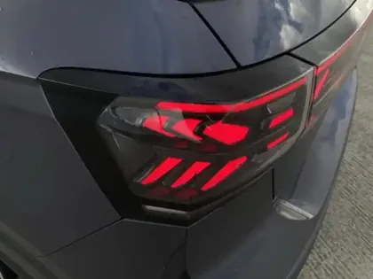 Photo 8 Volkswagen T-cross  1.0 TSI 116ch R-Line Edition DSG7