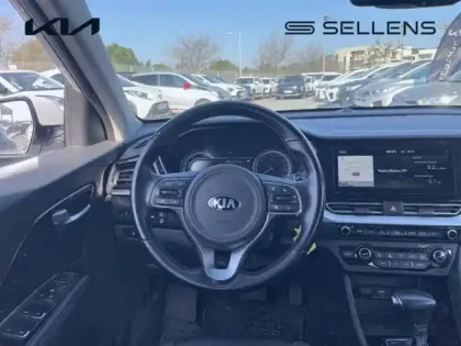 Photo 8 Kia Niro  1.6 GDi 105ch ISG + électrique 43.5ch Active DCT6