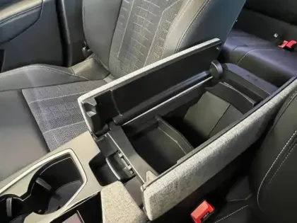 Photo 13 Peugeot 3008 Gén. III Ph1 GT 5