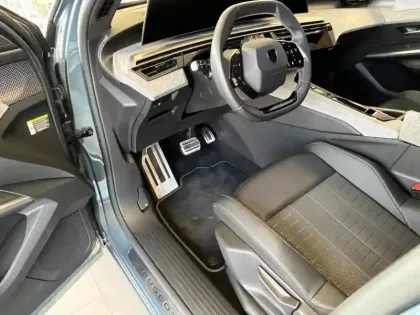 Photo 12 Peugeot 3008 Gén. III Ph1 GT 5