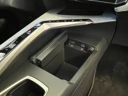 Photo 11 Peugeot 3008 Gén. III Ph1 GT 5