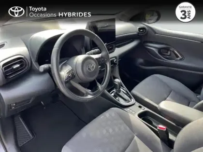 Photo 6 Toyota Yaris  116h Design 5p MC24