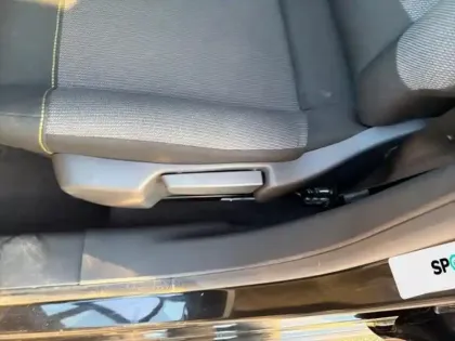 Photo 12 Citroën C3  1.5 BlueHDi 100ch FEEL