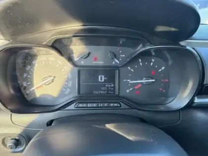 Photo 14 Citroën C3  1.5 BlueHDi 100ch FEEL