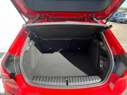 Photo 8 BMW Serie 1 Gén. III (F40) Ph1 Business Design 5