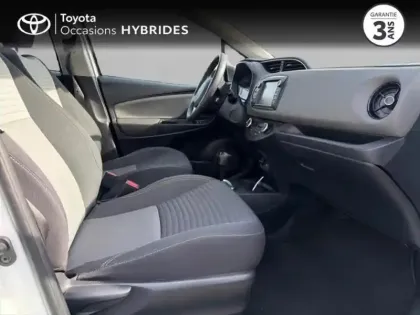 Photo 5 Toyota Yaris  100h France Business 5p MY19