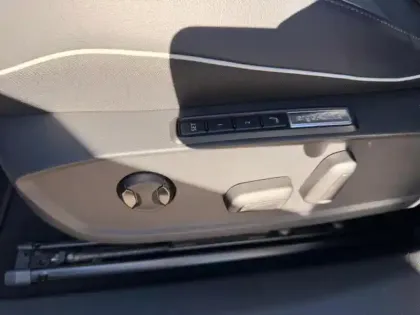 Photo 7 Volkswagen Id.5  204ch Pro Performance 77 kWh