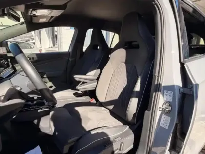 Photo 12 Volkswagen Id.5  204ch Pro Performance 77 kWh