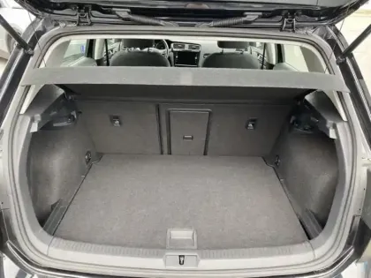 Photo 11 Volkswagen Golf  1.5 TSI EVO 150ch Carat DSG7 5p