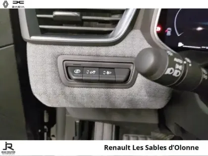 Photo 14 Renault Clio  1.6 E-Tech 145ch full hybrid Techno - 24