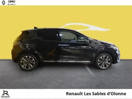 Photo 12 Renault Clio  1.6 E-Tech 145ch full hybrid Techno - 24