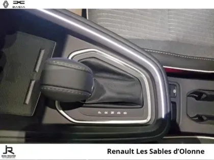 Photo 5 Renault Clio  1.6 E-Tech 145ch full hybrid Techno - 24