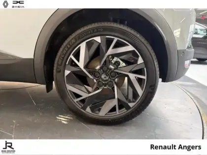 Photo 7 Renault Captur  1.8 E-Tech full hybrid 160ch esprit Alpine - 25