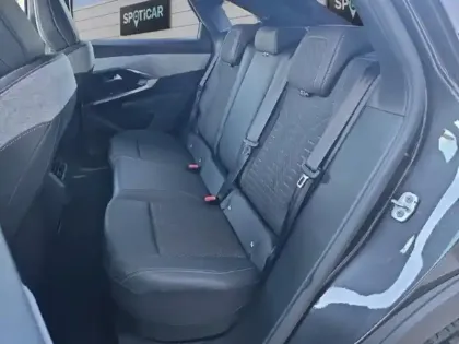 Photo 10 Peugeot 3008  1.2 Hybrid 136ch Allure e-DCS6