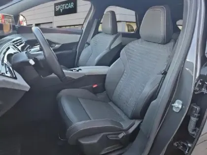 Photo 9 Peugeot 3008  1.2 Hybrid 136ch Allure e-DCS6