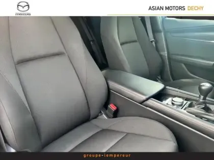 Photo 8 Mazda Mazda3 Gén. IV Ph1 Homura 5