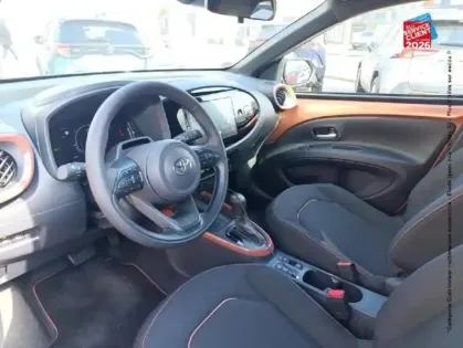 Photo 14 Toyota Aygo  X 116h Graphic